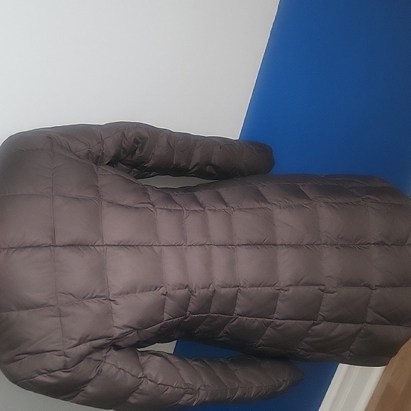 Coat - Picture 3 of 6